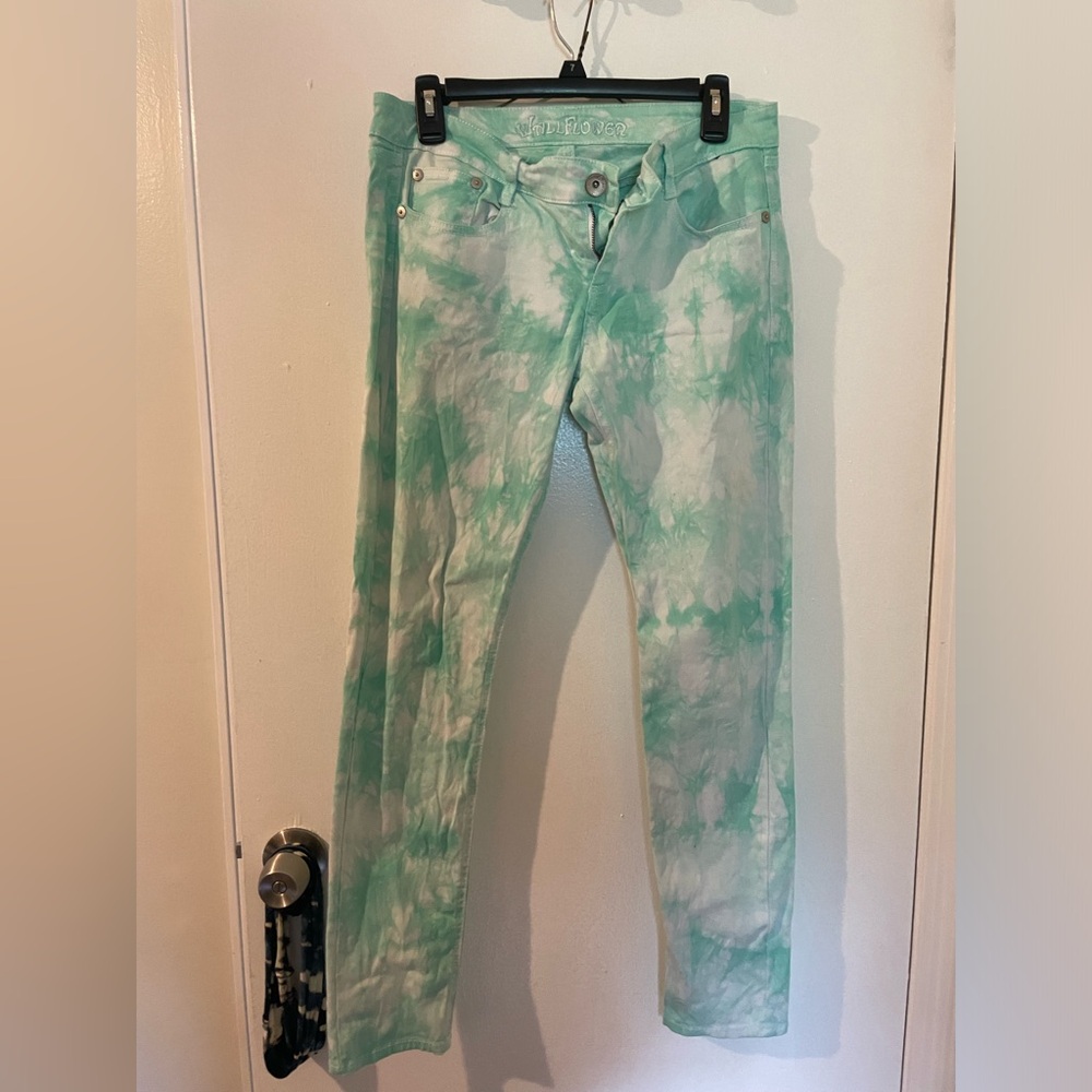 Green tie-dye wallflower jeans